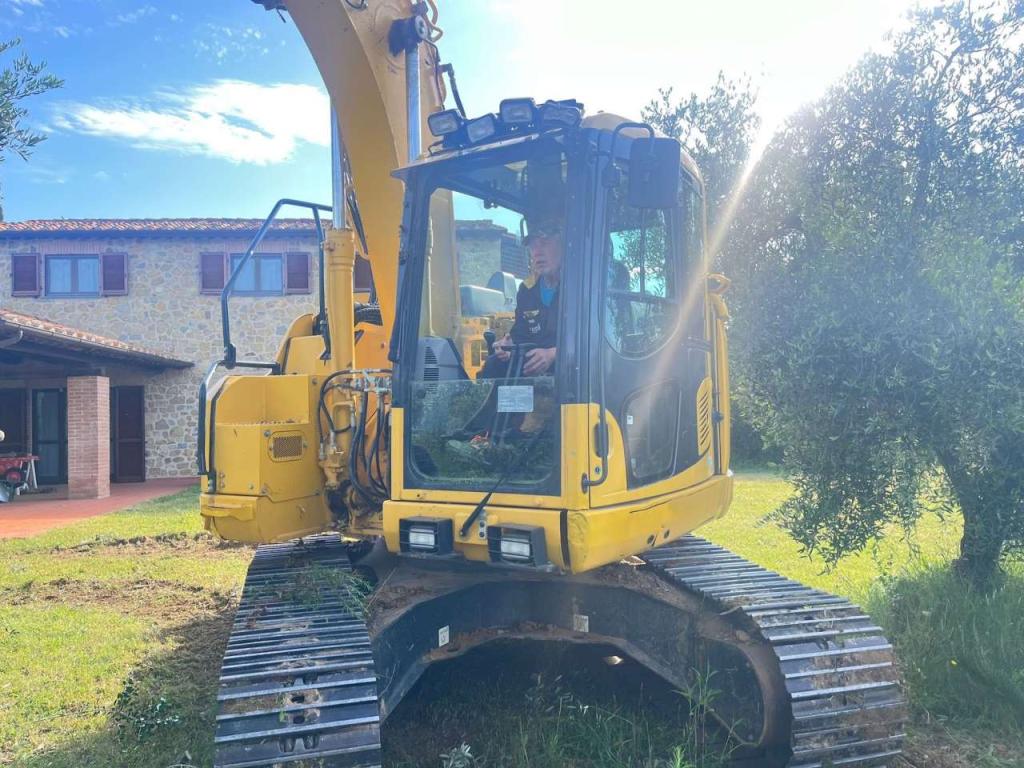 Komatsu PC138US-11 Photo 2