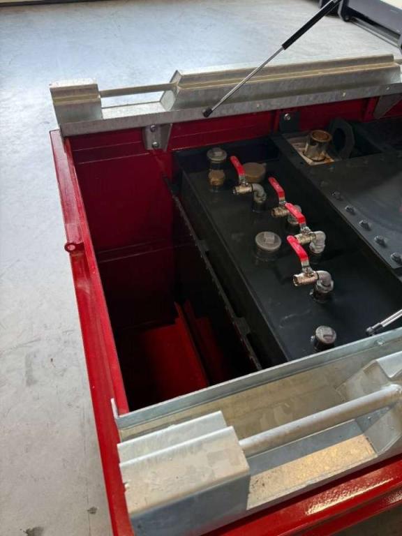 New Diesel Fuel Tank 995 Liter - DPX-31021 Tank Photo 11