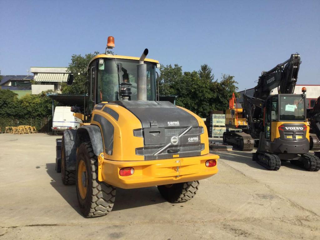 Volvo L45F Photo 4