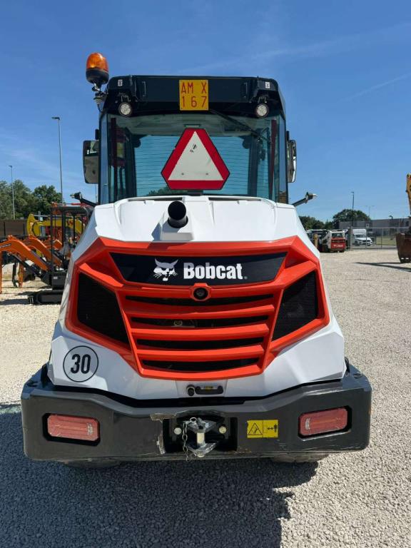 Bobcat L75 Photo 5