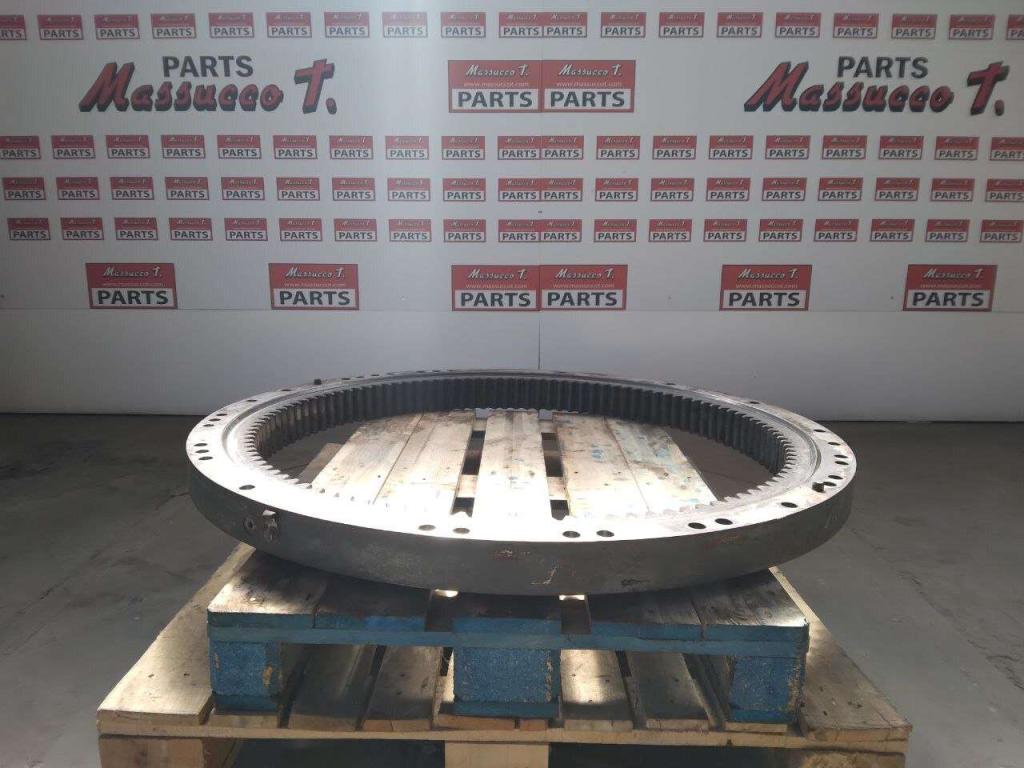 Slewing ring Photo 2