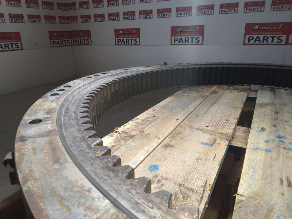 Slewing ring Photo 3