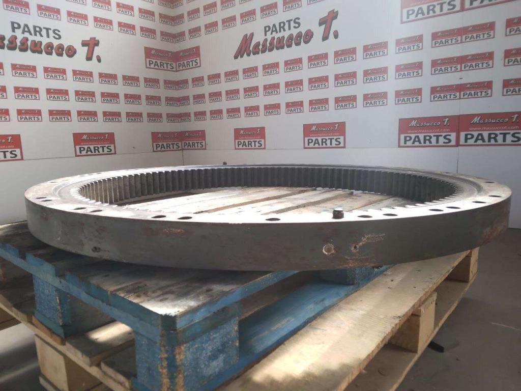 Slewing ring Photo 6
