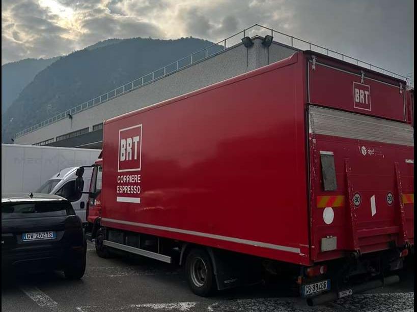 Iveco 75 e 210 Photo 2