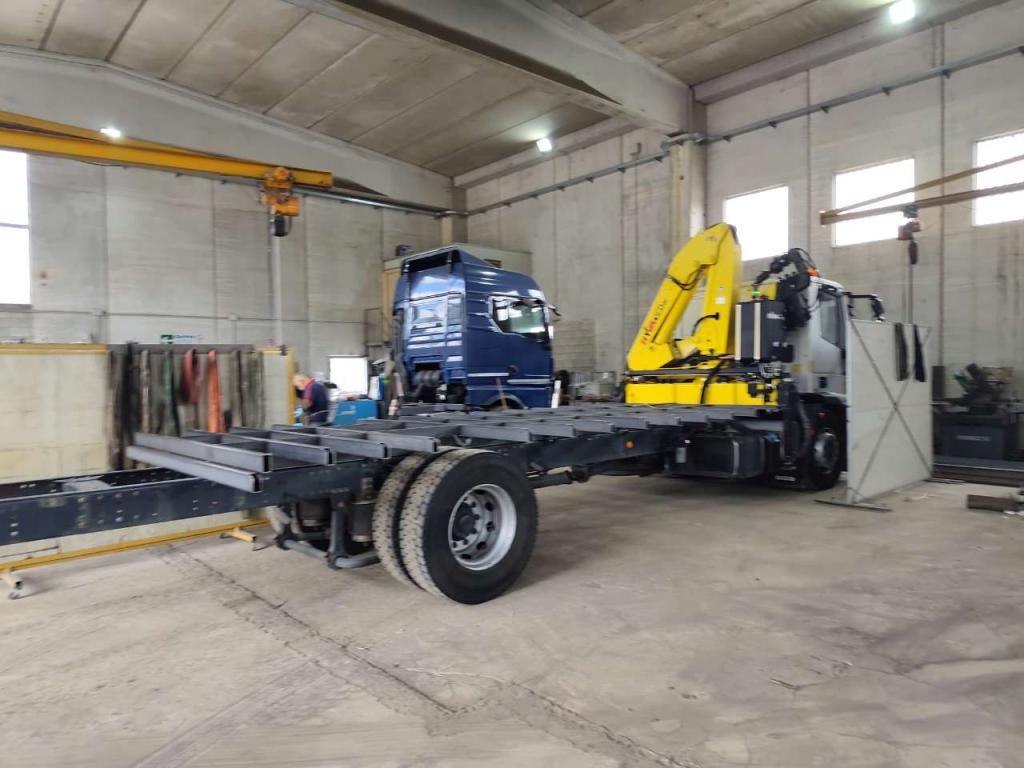 Iveco EUROCARGO 180E25K Photo 18