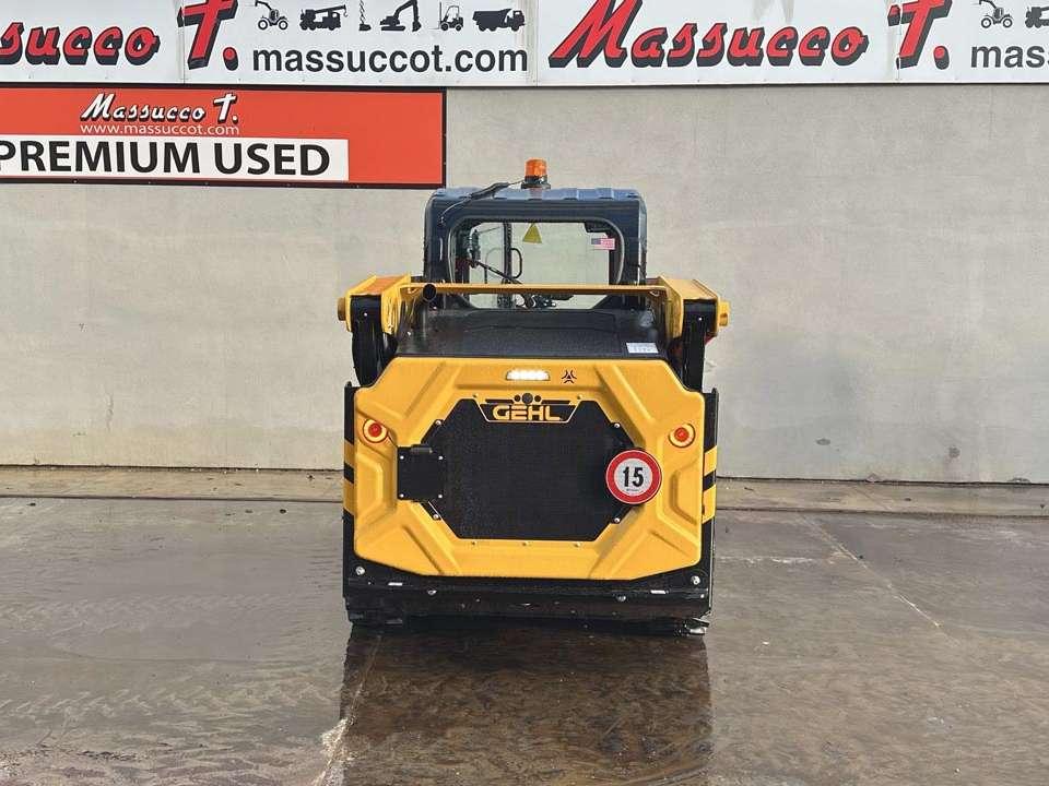 Gehl V210 HF Photo 17
