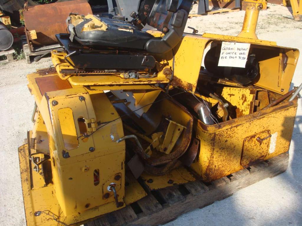 Hood and body panel for Fiat Allis FL5B Photo 5