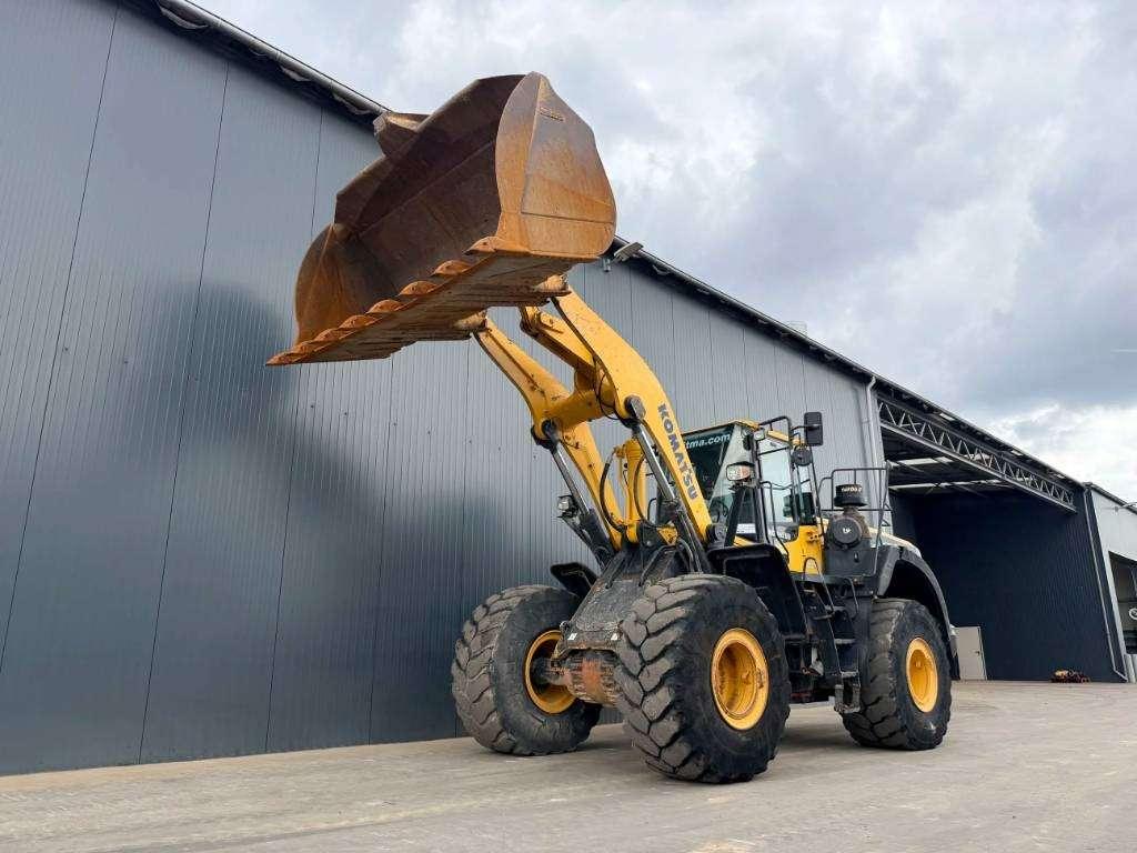 Komatsu WA470-8 Photo 20