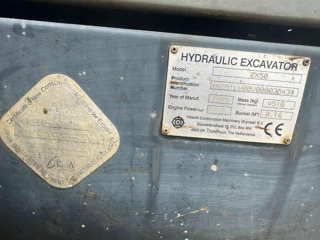 Hitachi Zaxis 50 Photo 5