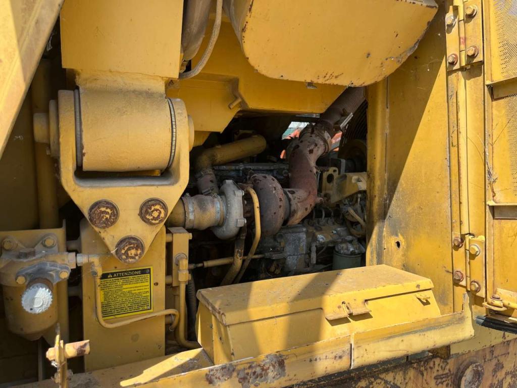 Caterpillar 953 Photo 9