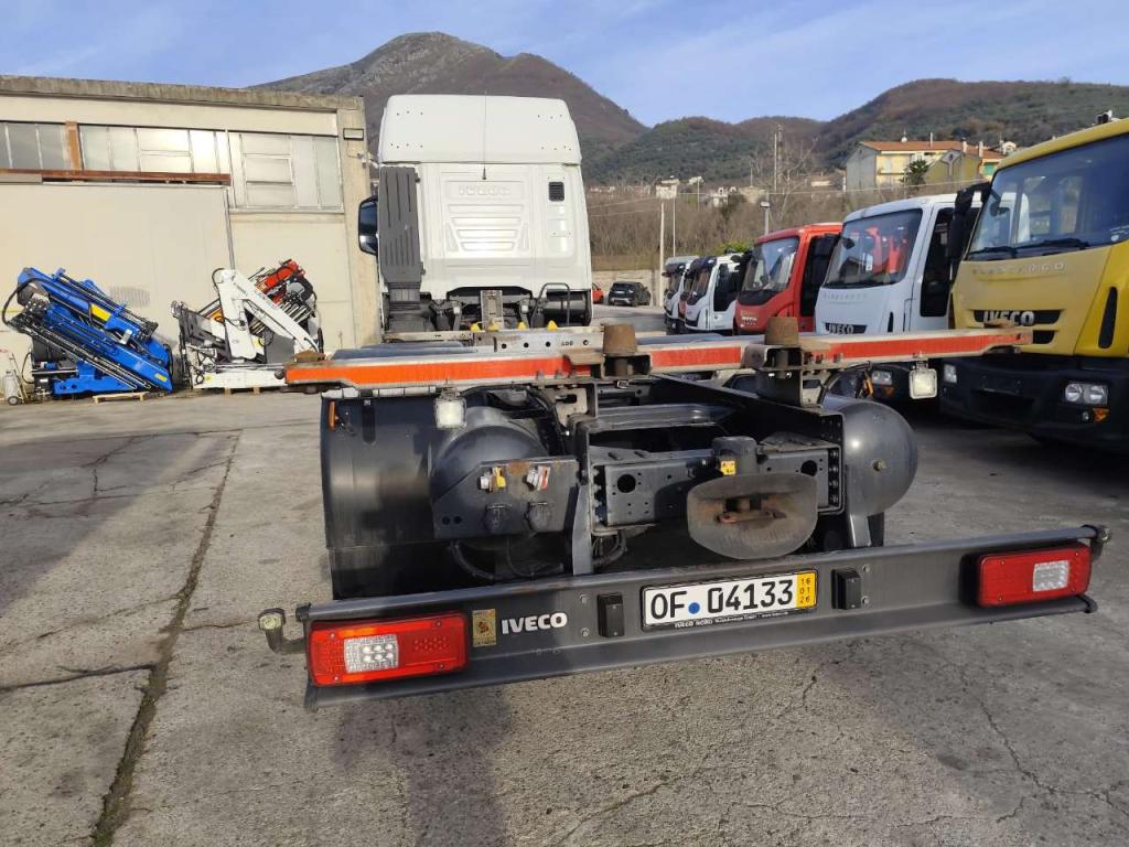 Iveco S-WAY 510 AS Photo 11