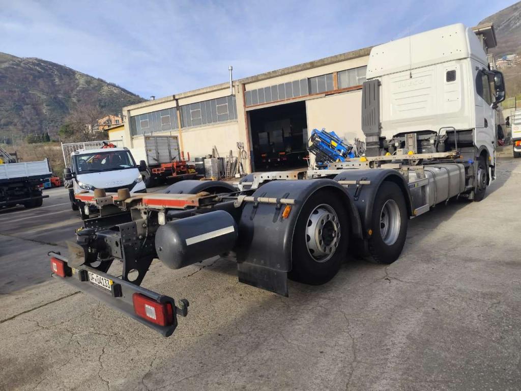 Iveco S-WAY 510 AS Photo 19