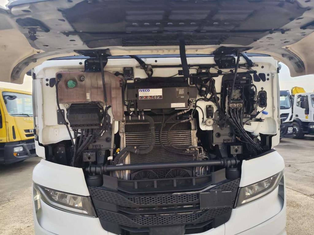 Iveco S-WAY 510 AS Photo 5