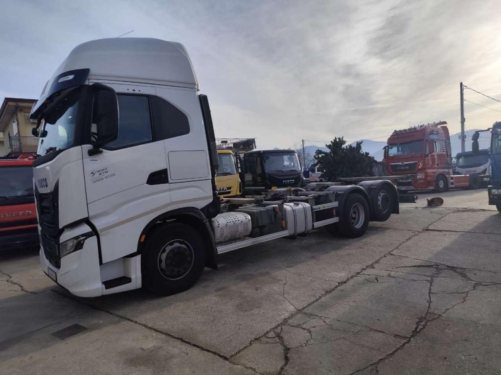 Iveco S-WAY 510 AS Photo 6