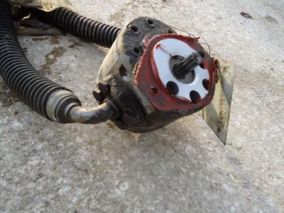 Power steering pump for Fiat Allis FR10 - FR12 sold by OLM 90 Srl