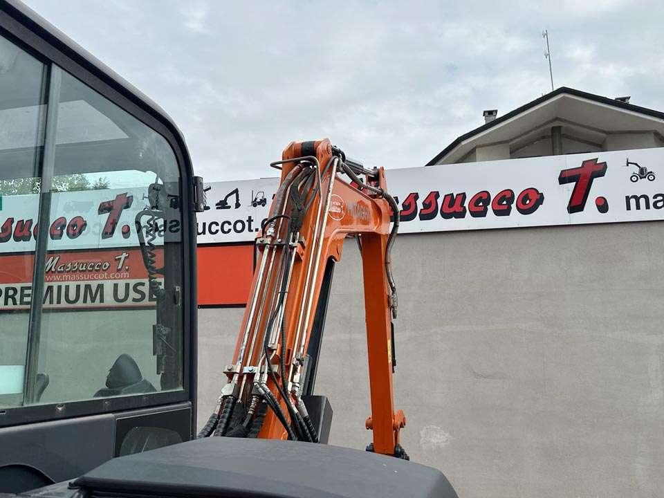 Hitachi ZX65USB-5 CLR Photo 13