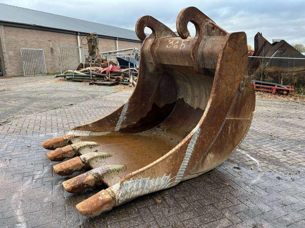 Large Bucket CW70 - CAT 365 Digging bucket Photo 4