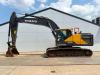 Volvo EC300EL - Hammer Lines / Automatic Greasing Photo 1 thumbnail