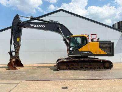 Volvo EC300EL - Hammer Lines / Automatic Greasing sold by Boss Machinery