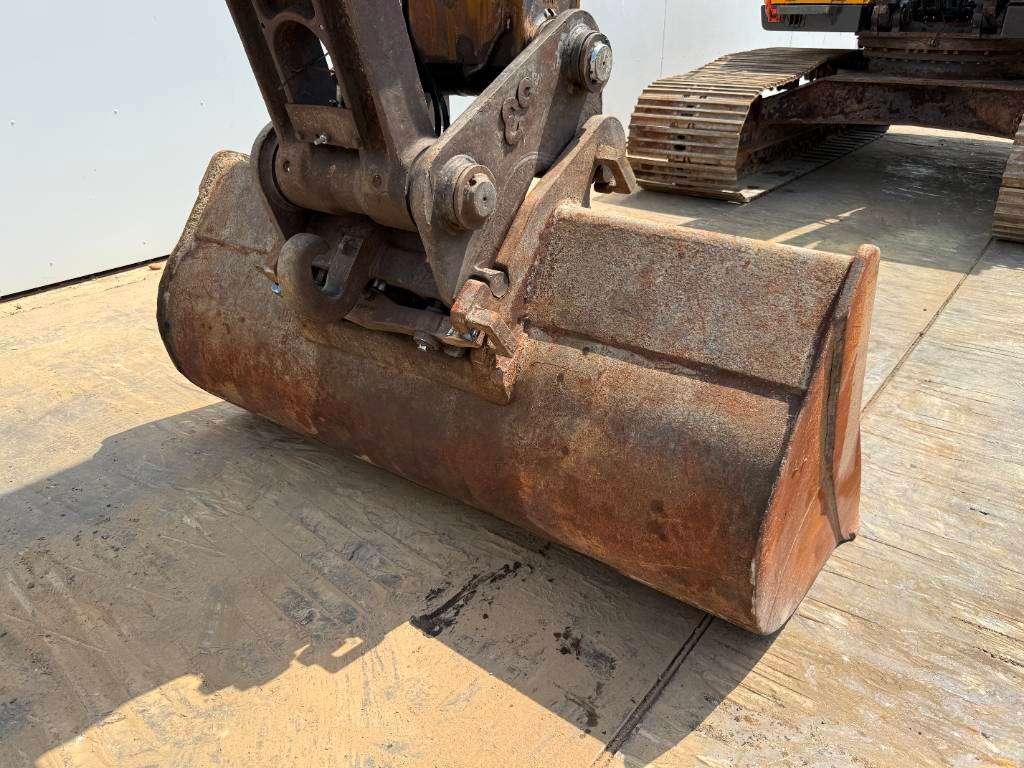 Volvo EC300EL - Hammer Lines / Automatic Greasing Photo 20