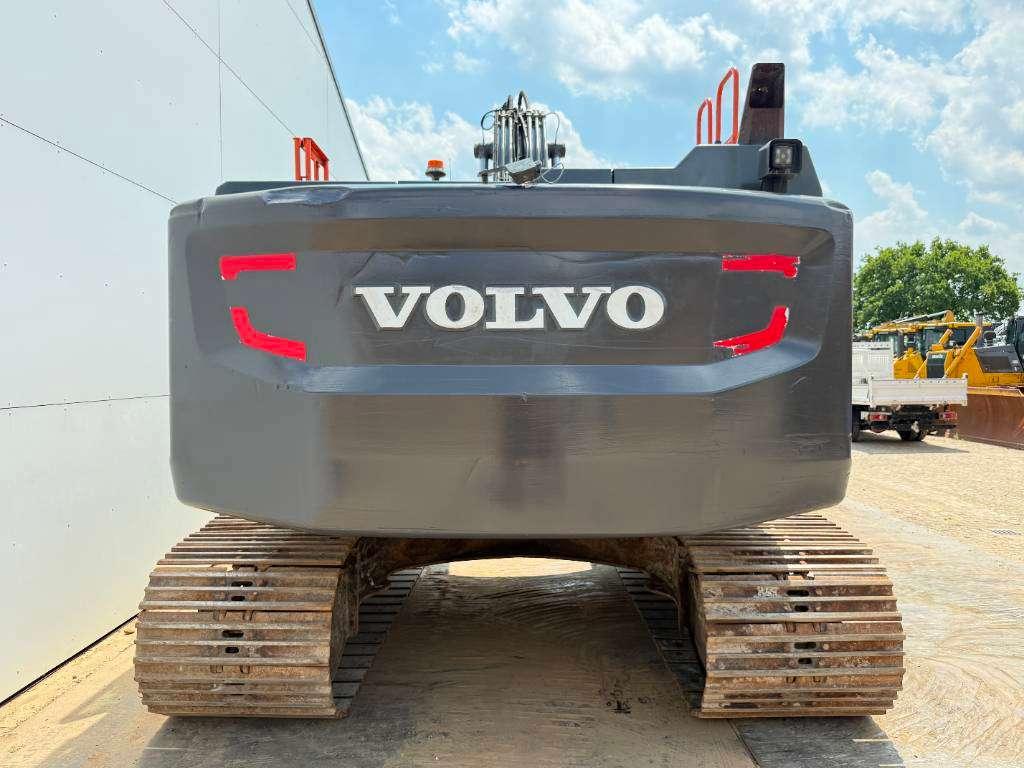 Volvo EC300EL - Hammer Lines / Automatic Greasing Photo 4