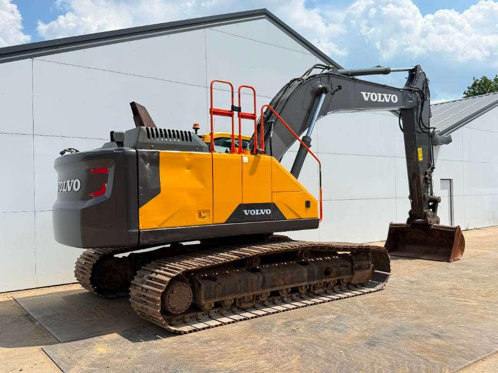 Volvo EC300EL - Hammer Lines / Automatic Greasing Photo 5