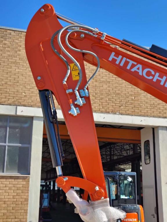 Hitachi ZX 55U-6 CLR Photo 10