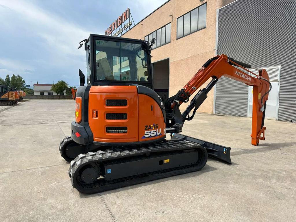 Hitachi ZX 55U-6 CLR Photo 5