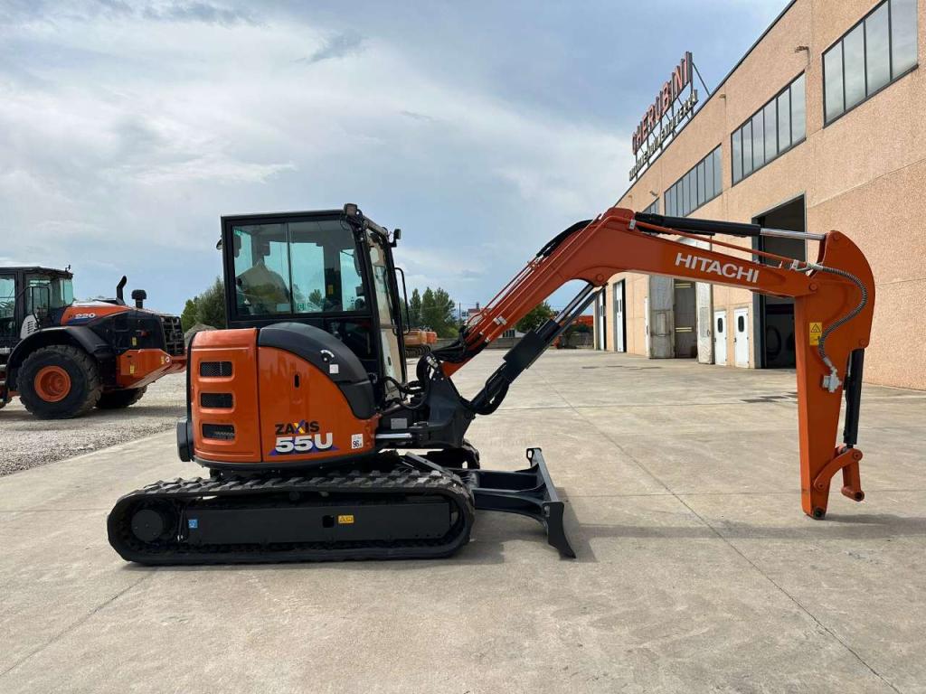 Hitachi ZX 55U-6 CLR Photo 6