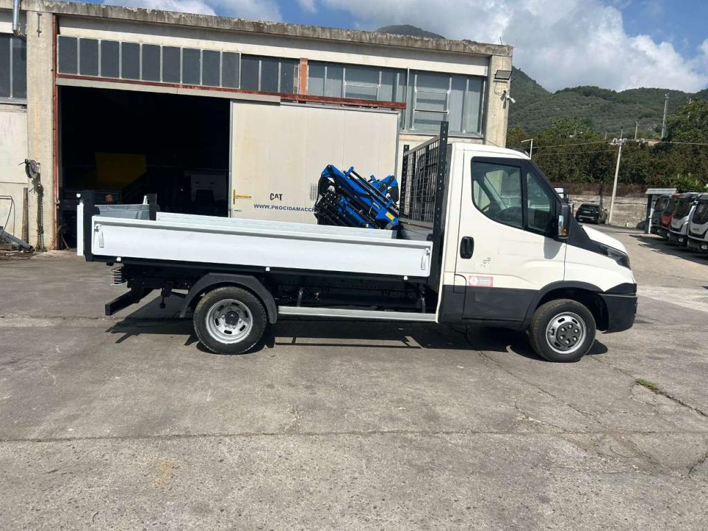 Iveco DAILY 35-120 Photo 10