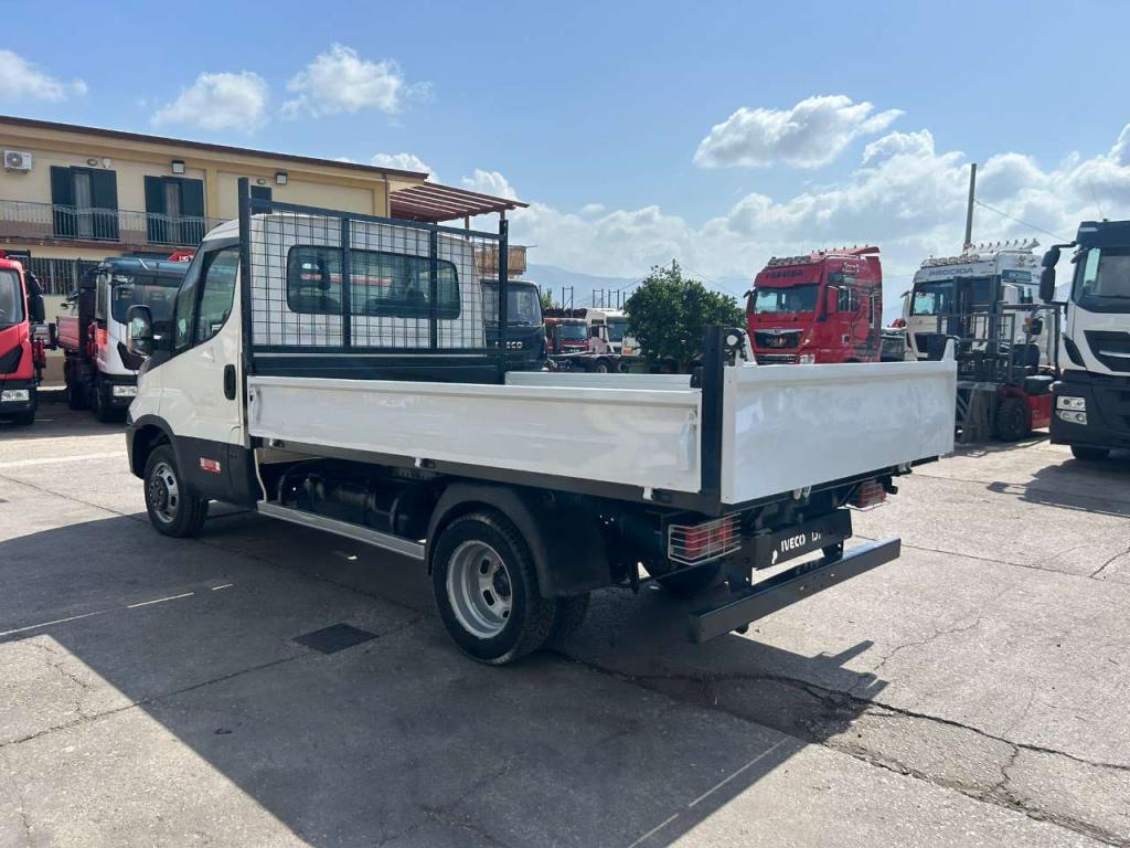 Iveco DAILY 35-120 Photo 13