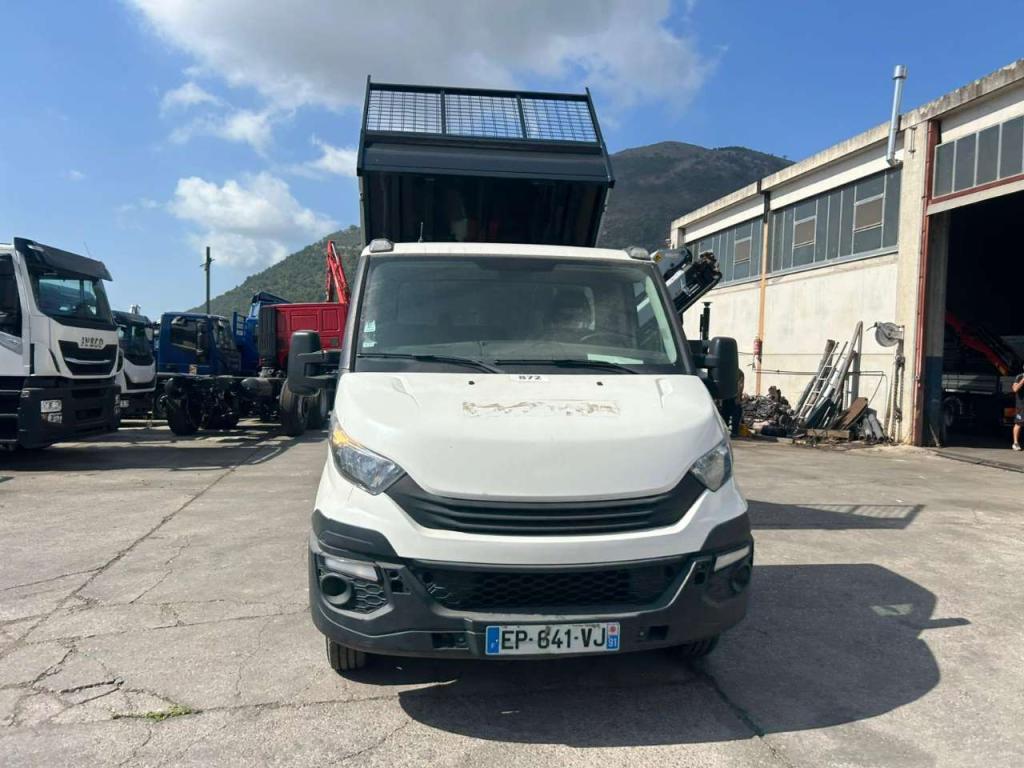 Iveco DAILY 35-120 Photo 30