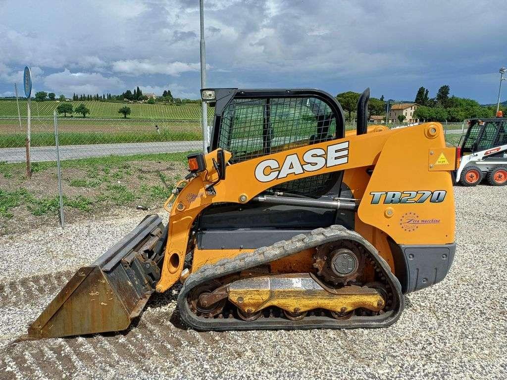 Case TR270 Photo 2