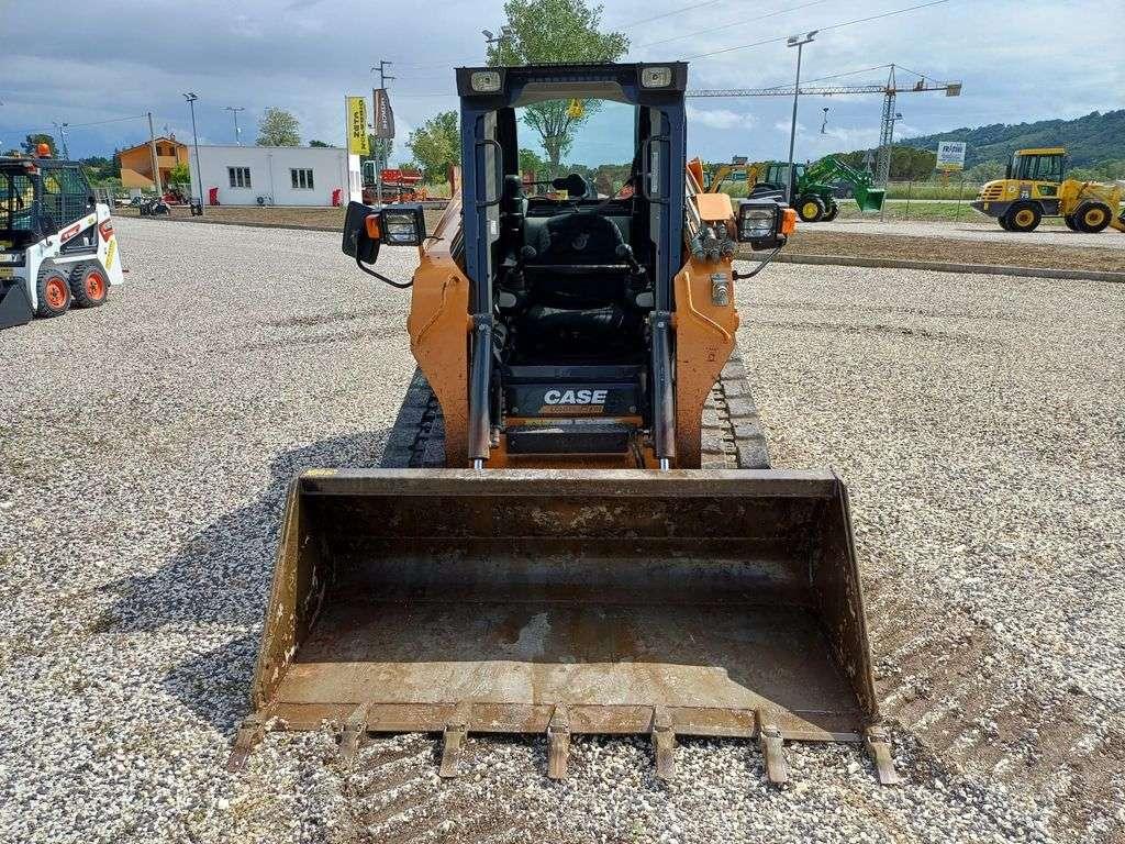 Case TR270 Photo 3