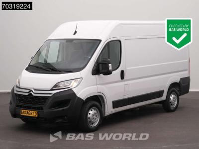Citroen Jumper 140pk L2H2 Navi Airco Cruise Parkeersensoren Euro6 L2 A/C Cruise control sold by BAS World B.V.