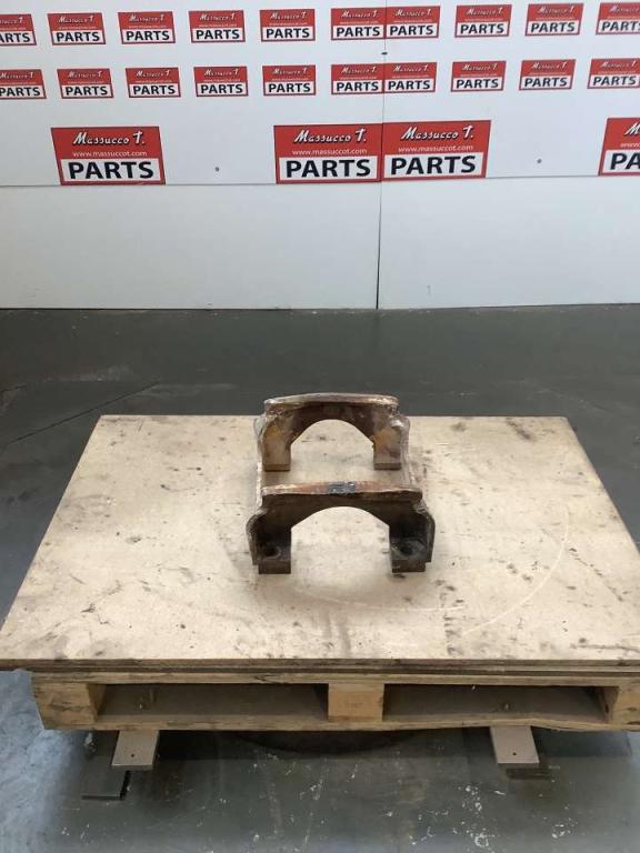 Undercarriage spare parts for Fiat Hitachi EX 235 Photo 2