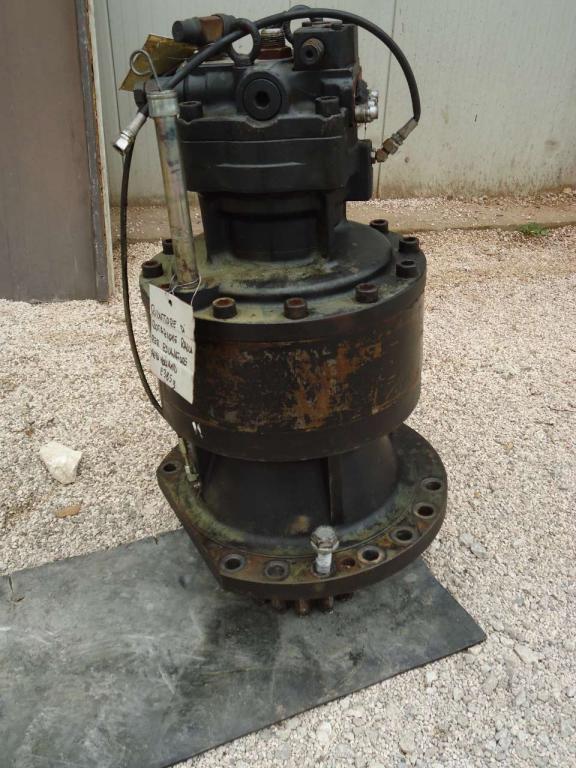 Swing drive for New Holland E385B Photo 3