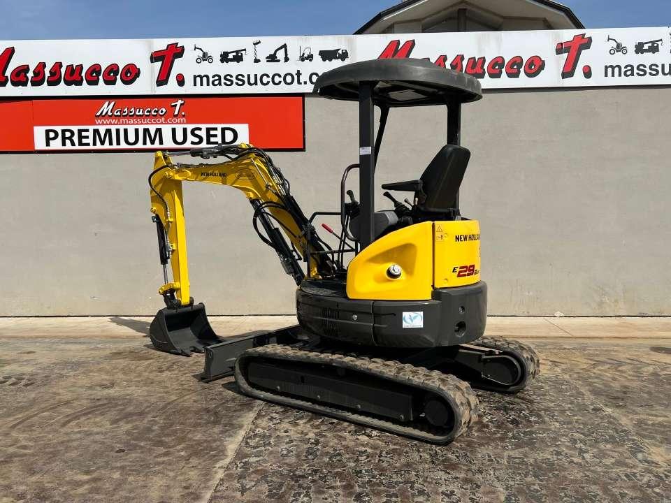 New Holland E29B SR Photo 3
