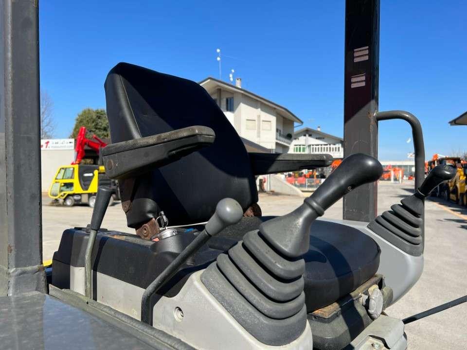 New Holland E29B SR Photo 8