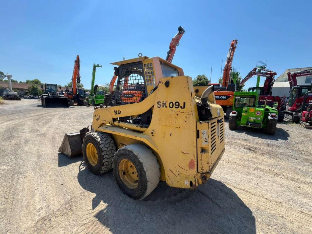 Komatsu SK 09 J Photo 2