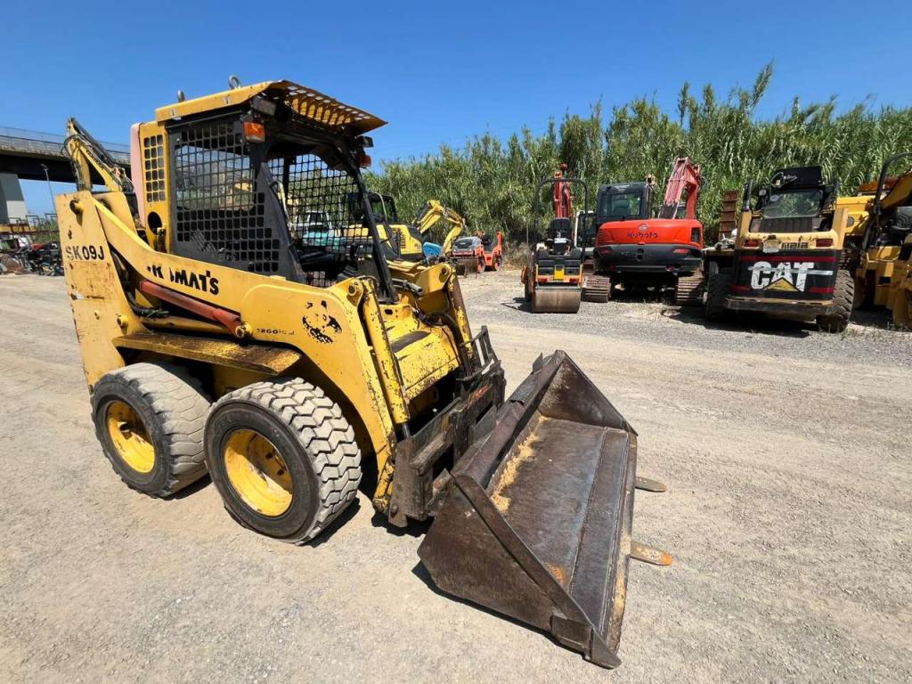 Komatsu SK 09 J Photo 9
