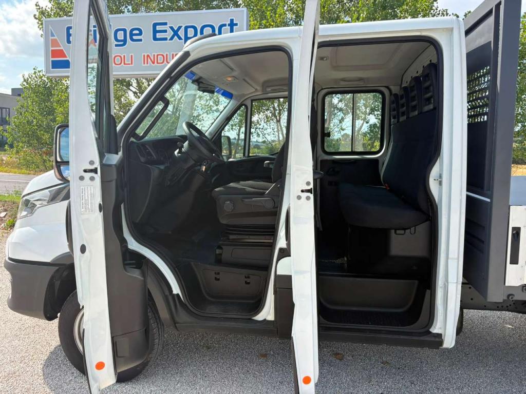 Iveco DAILY 35C16 doppia cabina 7 posti EURO 6 Photo 4