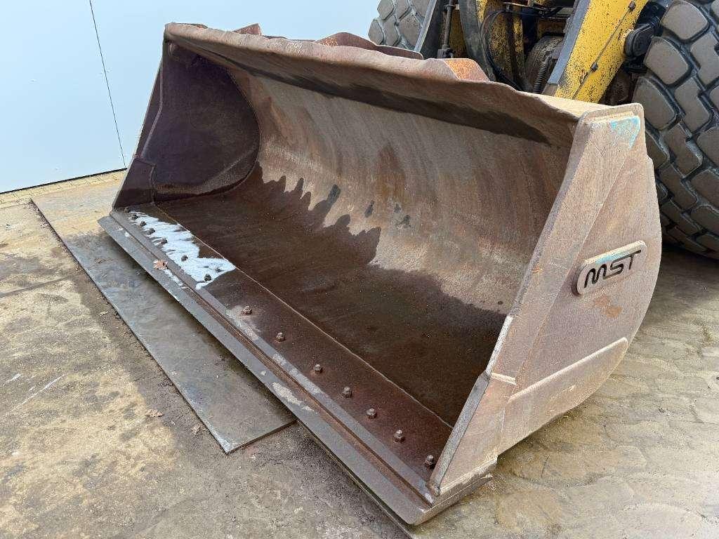 Caterpillar 966K - 3rd Function / Weight System Photo 19
