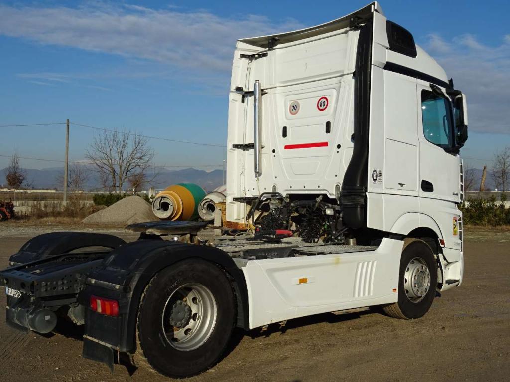Mercedes-Benz ACTROS 1845 Photo 6