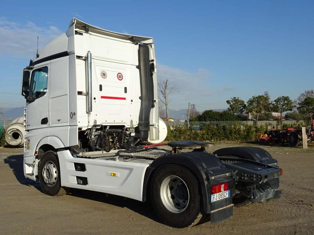 Mercedes-Benz ACTROS 1845 Photo 7