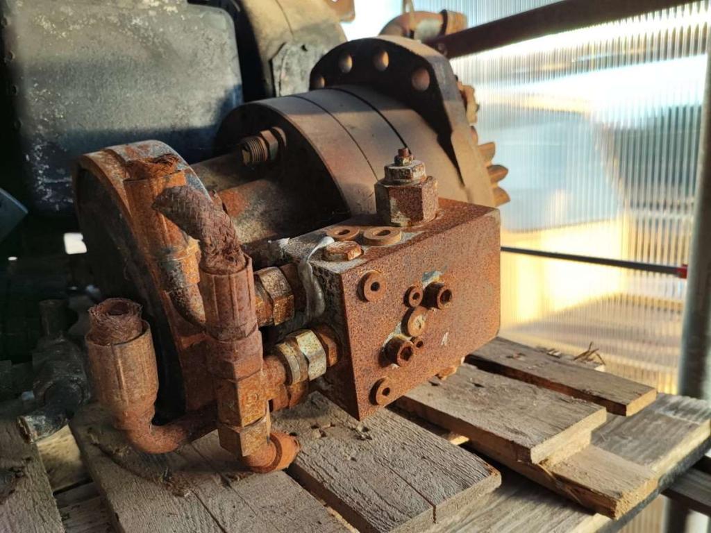 Volvo EC160 Photo 9