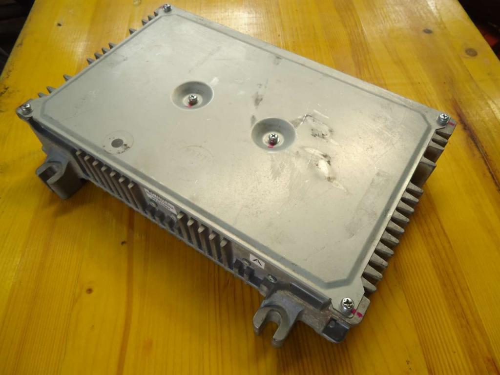 Junction box for Hitachi ZX210.3 - ZX240.3 Photo 2