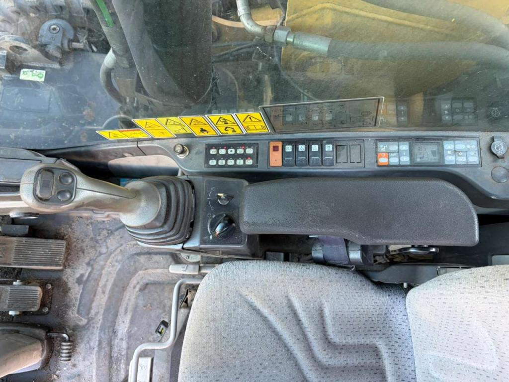 Caterpillar M316D Photo 20