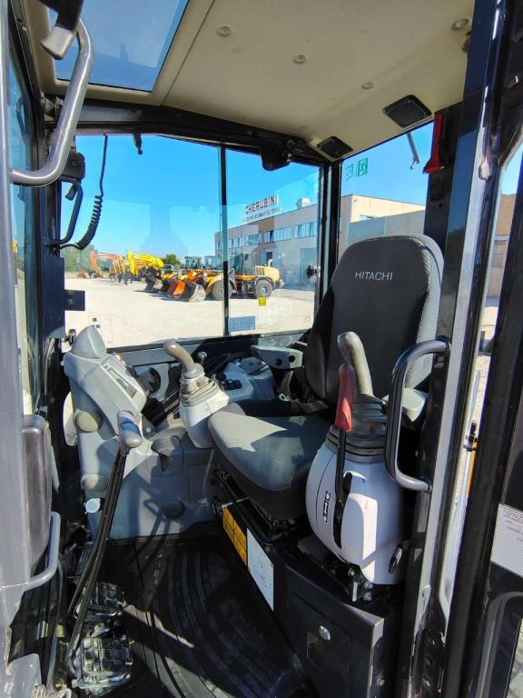 Hitachi ZX 48U-6 CLR Photo 22
