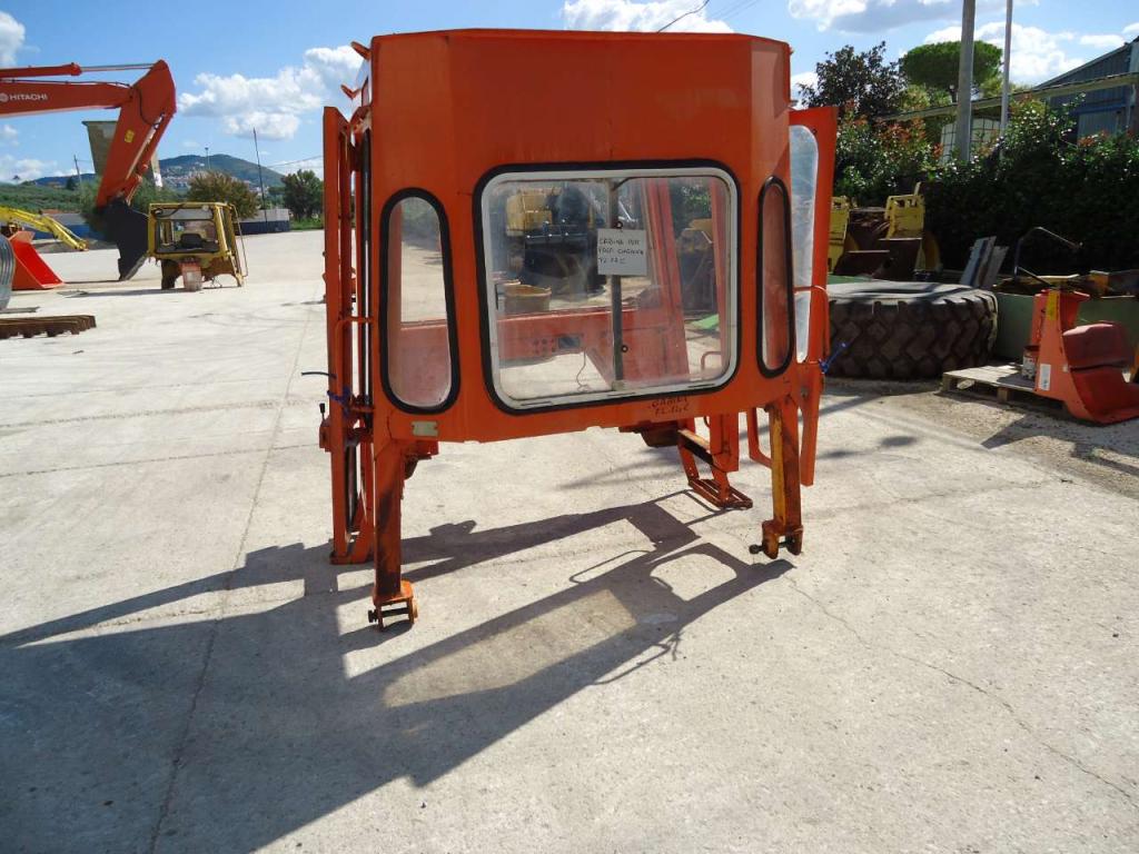 Cab for Fiat Allis FL14C Photo 4